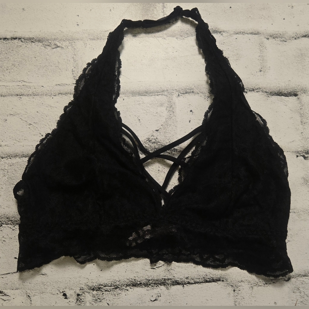 PINK Victoria’s Secret Lace Halter Bralette Medium